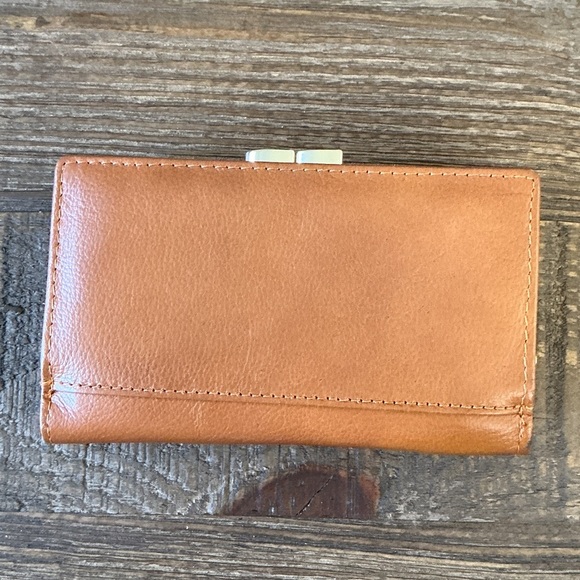 ZJMD Brown Leather Mexican Made Wallet Kiss Lock Clasp - Picture 6 of 6